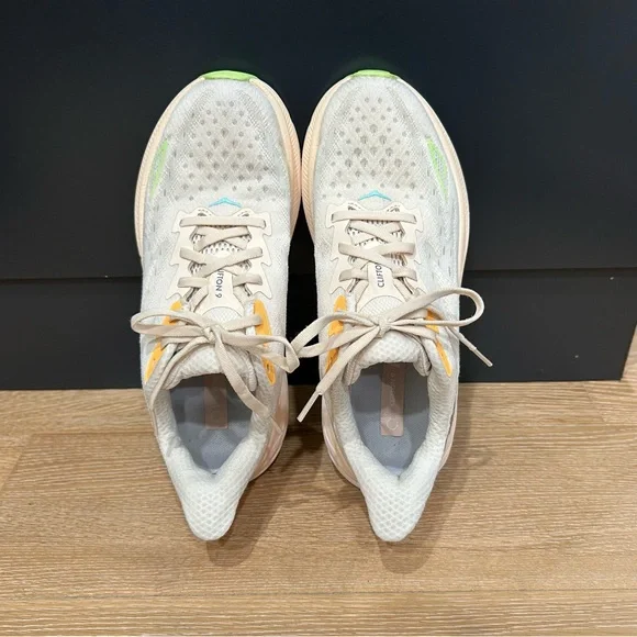 HOKA One One Clifton 9 women’s size 9 - Picture 5 of 11